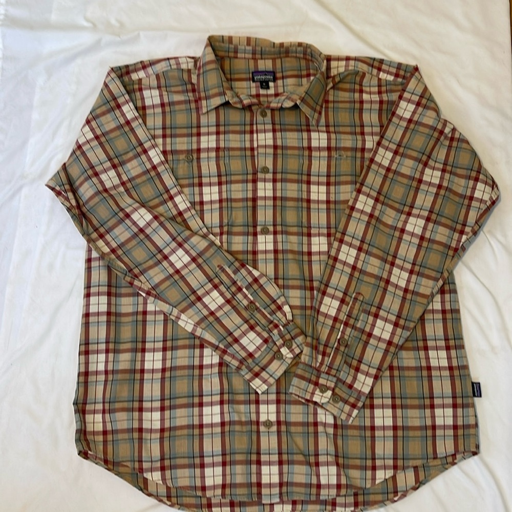 Mens Patagonia Organic Cotton Plaid Button Down Shirt, XL, Tan & Red